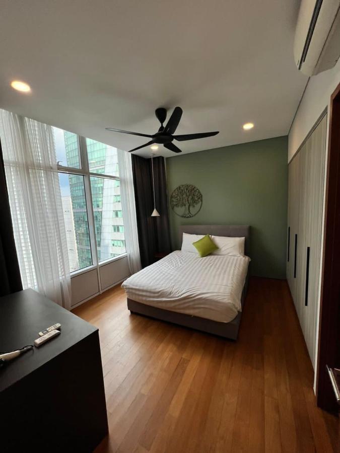 Klcc Sky Suites Kuala Lumpur Esterno foto